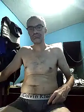 Snapshot of hugosafado333 chatting on January 8, 2025, 2:25 am hugosafado333 online show from January 8, 2025, 2:25 am