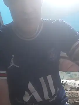 hugosafado333 online show from October 11, 2025, 10:41 pm