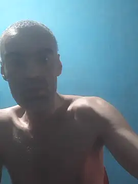 hugosafado333 online show from October 28, 2025, 5:00 am