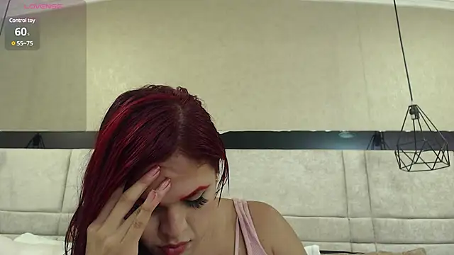 Snapshot of kimCosseyy chatting on February 17, 2025, 2:09 am kimCosseyy online show from February 17, 2025, 2:09 am