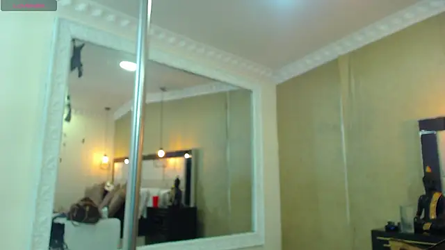 Snapshot of kimCosseyy chatting on March 9, 2025, 2:07 am kimCosseyy online show from March 9, 2025, 2:07 am