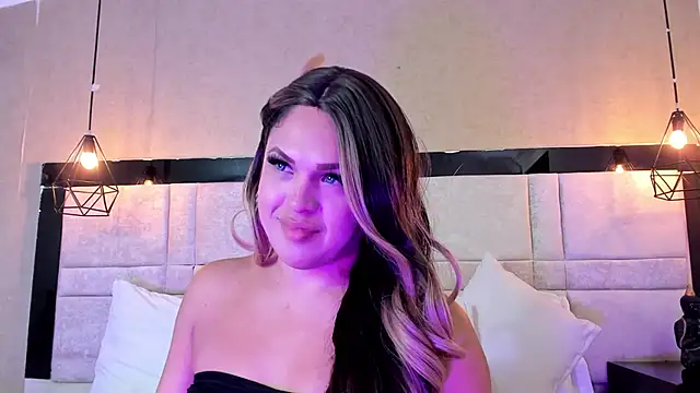 Snapshot of kimCosseyy chatting on November 5, 2025, 2:55 am kimCosseyy online show from November 5, 2025, 2:55 am