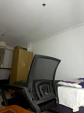 Snapshot of Yerucita chatting on November 9, 2025, 4:55 am Yerucita online show from November 9, 2025, 4:55 am