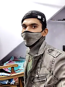 Snapshot of Habibi_big_b chatting on December 29, 2024, 5:01 pm Habibi big b online show from December 29, 2024, 5:01 pm