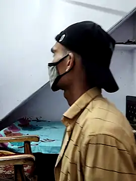 Snapshot of Habibi_big_b chatting on January 9, 2025, 7:42 am Habibi big b online show from January 9, 2025, 7:42 am