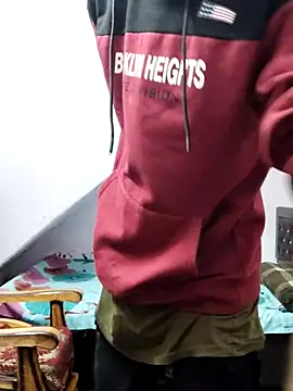 Snapshot of Habibi_big_b chatting on January 9, 2025, 3:12 pm Habibi big b online show from January 9, 2025, 3:12 pm