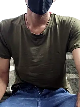 Snapshot of Habibi_big_b chatting on February 13, 2025, 6:27 pm Habibi big b online show from February 13, 2025, 6:27 pm