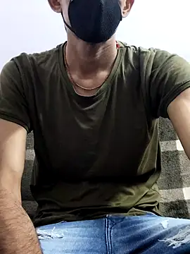 Snapshot of Habibi_big_b chatting on February 21, 2025, 4:37 pm Habibi big b online show from February 21, 2025, 4:37 pm