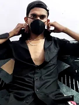 Snapshot of Habibi_big_b chatting on March 4, 2025, 4:30 pm Habibi big b online show from March 4, 2025, 4:30 pm