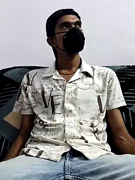 Snapshot of Habibi_big_b chatting on March 5, 2025, 4:35 pm Habibi big b online show from March 5, 2025, 4:35 pm