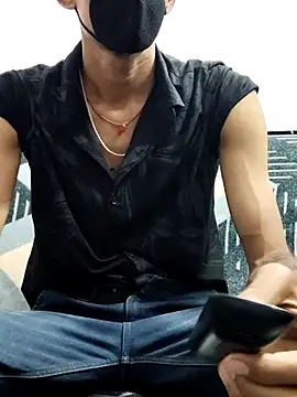 Snapshot of Habibi_big_b chatting on March 18, 2025, 5:41 am Habibi big b online show from March 18, 2025, 5:41 am