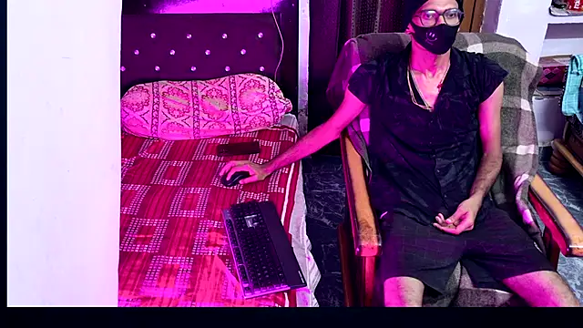 Snapshot of Habibi_big_b chatting on September 8, 2025, 5:01 pm Habibi big b online show from September 8, 2025, 5:01 pm