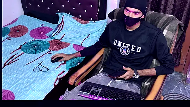 Snapshot of Habibi_big_b chatting on September 14, 2025, 5:34 pm Habibi big b online show from September 14, 2025, 5:34 pm