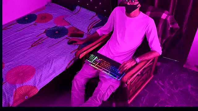 Snapshot of Habibi_big_b chatting on September 18, 2025, 6:10 pm Habibi big b online show from September 18, 2025, 6:10 pm