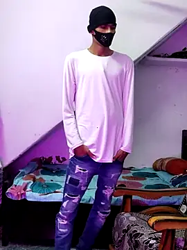 Snapshot of Habibi_big_b chatting on October 25, 2025, 6:13 pm Habibi big b online show from October 25, 2025, 6:13 pm