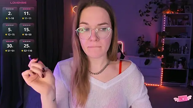 Snapshot of ami_amour_ chatting on December 11, 2024, 6:31 pm ami amour online show from December 11, 2024, 6:31 pm