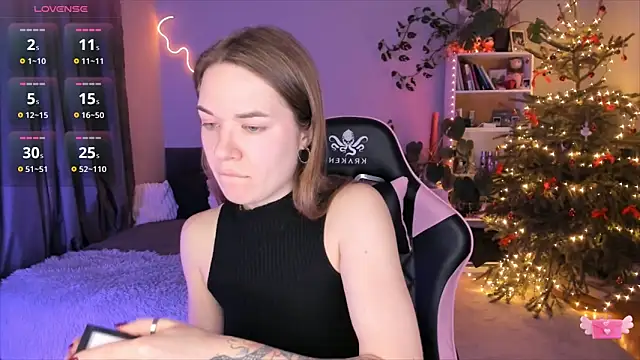 Snapshot of ami_amour_ chatting on January 24, 2025, 8:00 pm ami amour online show from January 24, 2025, 8:00 pm