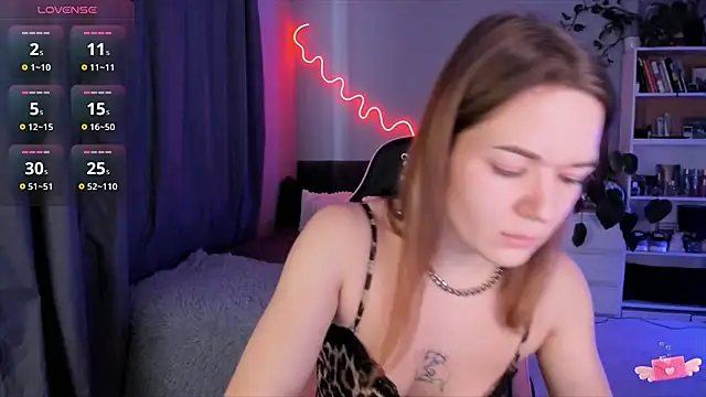 Snapshot of ami_amour_ chatting on February 20, 2025, 12:04 pm ami amour online show from February 20, 2025, 12:04 pm