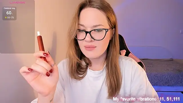 Snapshot of ami_amour_ chatting on November 29, 2025, 4:32 pm ami amour online show from November 29, 2025, 4:32 pm