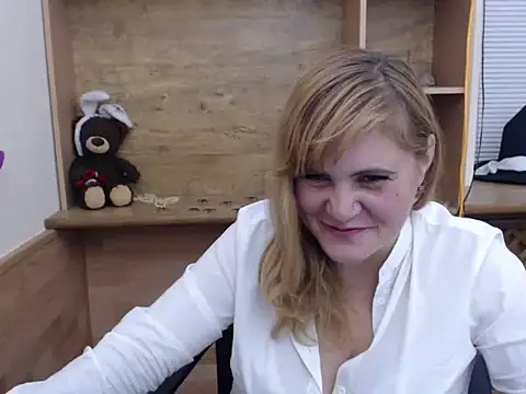 DaniellaKiss online show from October 20, 2025, 8:09 pm