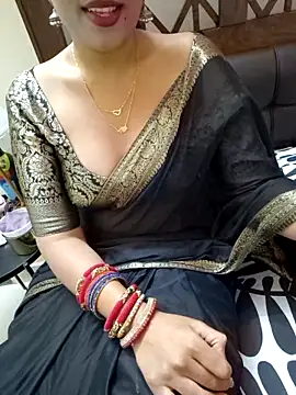 Snapshot of Roja-Telugu777 chatting on November 5, 2025, 2:17 pm Roja-Telugu777 online show from November 5, 2025, 2:17 pm