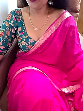 Snapshot of Roja-Telugu777 chatting on February 11, 2026, 1:32 am Roja-Telugu777 online show from February 11, 2026, 1:32 am