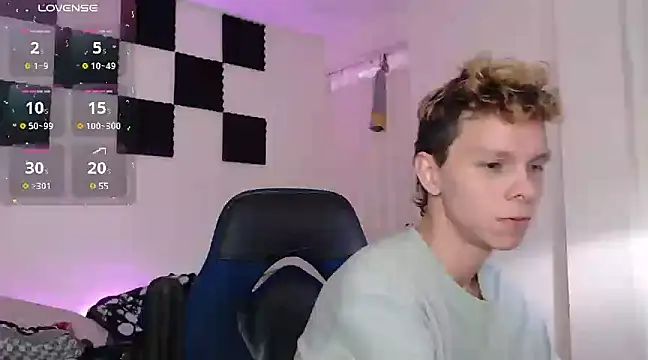 bryamado69 online show from February 3, 2025, 12:14 pm