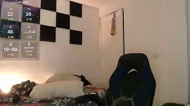 bryamado69 online show from February 13, 2025, 4:32 am