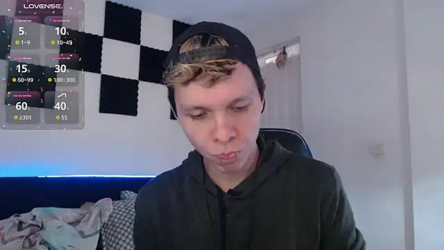 bryamado69 online show from October 20, 2025, 12:38 pm