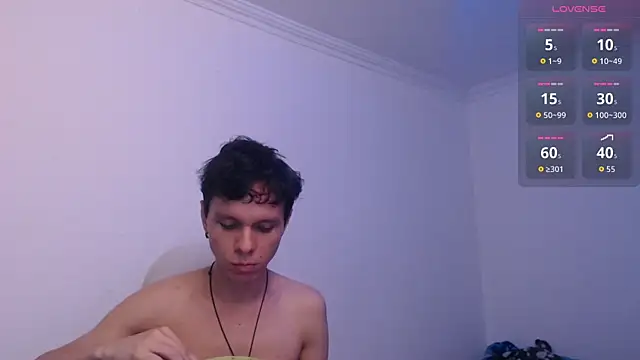 bryamado69 online show from April 24, 2026, 4:59 am