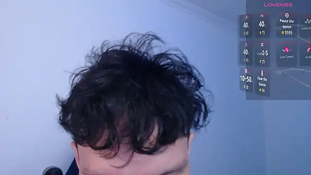 bryamado69 online show from June 13, 2026, 4:43 am