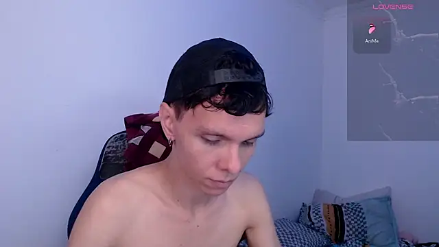 bryamado69 online show from June 15, 2026, 6:21 pm