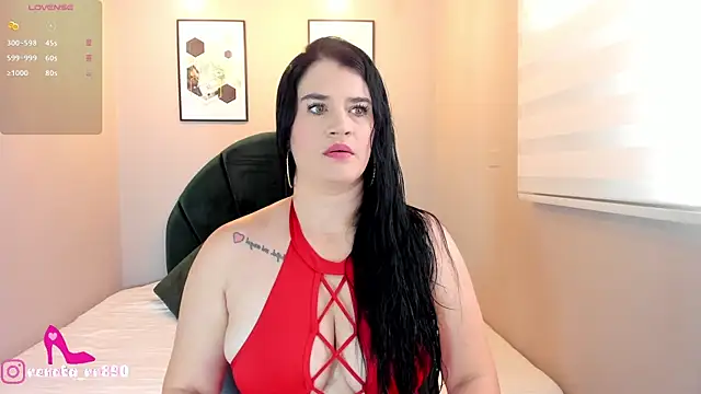 LenaRuiz  online show from June 25, 2026, 12:09 pm