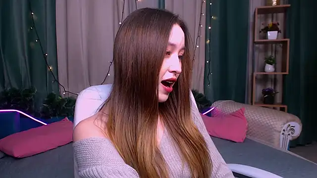 Snapshot of Ann__Cute chatting on December 22, 2024, 11:00 am Ann Cute online show from December 22, 2024, 11:00 am