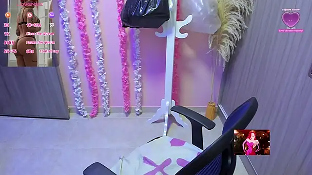 KAROL MILF online show from July 25, 2026, 9:23 pm