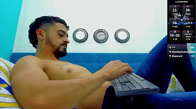 Snapshot of MAXIMUS_MASTE3 chatting on December 18, 2024, 6:43 am MAXIMUS MASTE3 online show from December 18, 2024, 6:43 am