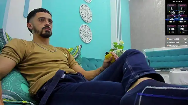 Snapshot of MAXIMUS_MASTE3 chatting on December 24, 2024, 6:22 am MAXIMUS MASTE3 online show from December 24, 2024, 6:22 am