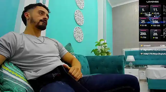 Snapshot of MAXIMUS_MASTE3 chatting on December 27, 2024, 8:24 am MAXIMUS MASTE3 online show from December 27, 2024, 8:24 am