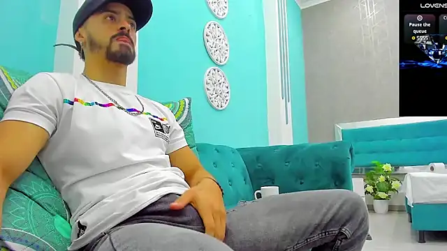 Snapshot of MAXIMUS_MASTE3 chatting on January 6, 2025, 4:04 am MAXIMUS MASTE3 online show from January 6, 2025, 4:04 am