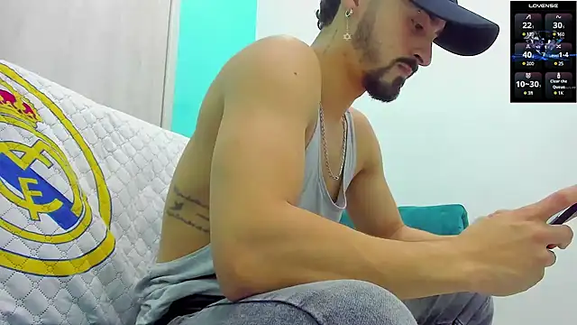 Snapshot of MAXIMUS_MASTE3 chatting on January 9, 2025, 4:08 am MAXIMUS MASTE3 online show from January 9, 2025, 4:08 am