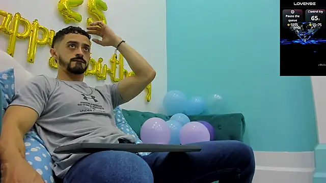 Snapshot of MAXIMUS_MASTE3 chatting on January 13, 2025, 4:39 am MAXIMUS MASTE3 online show from January 13, 2025, 4:39 am