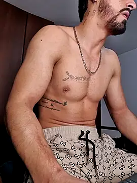 Snapshot of MAXIMUS_MASTE3 chatting on March 11, 2025, 4:21 am MAXIMUS MASTE3 online show from March 11, 2025, 4:21 am