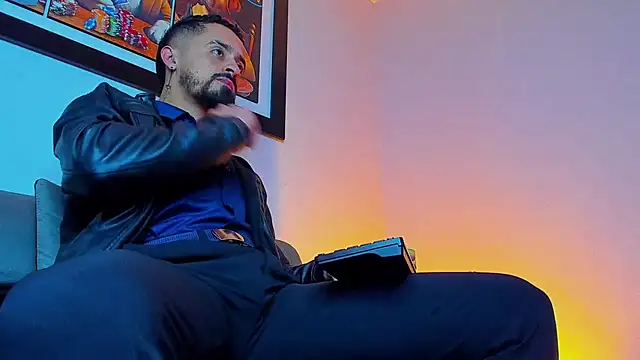 Snapshot of MAXIMUS_MASTE3 chatting on September 8, 2025, 9:36 pm MAXIMUS MASTE3 online show from September 8, 2025, 9:36 pm