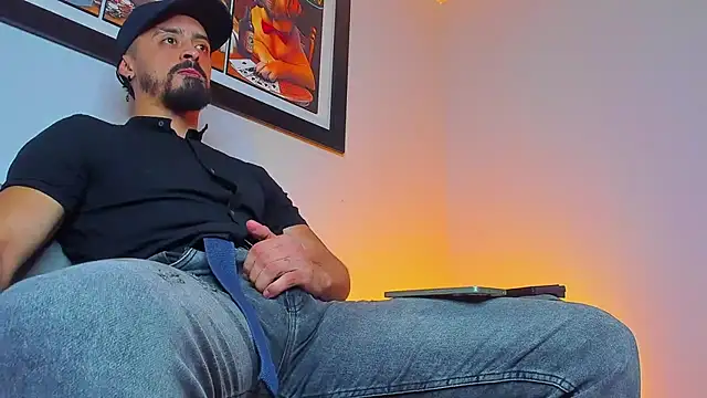 Snapshot of MAXIMUS_MASTE3 chatting on September 13, 2025, 9:36 pm MAXIMUS MASTE3 online show from September 13, 2025, 9:36 pm