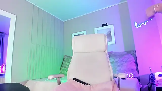 jess ox online show from March 21, 2025, 8:18 pm