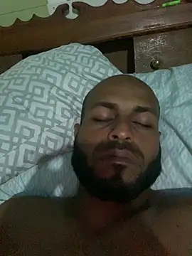 islandvybee55 online show from February 9, 2026, 3:54 am