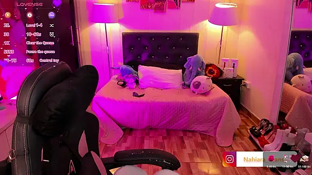 NahiaraEvans  online show from February 26, 2026, 3:27 am