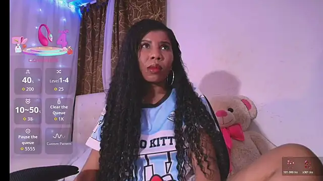ivonjoness online show from June 17, 2026, 3:42 am