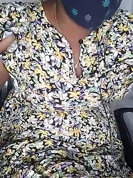 Snapshot of Jasikatamil chatting on February 14, 2025, 6:40 pm Jasikatamil online show from February 14, 2025, 6:40 pm