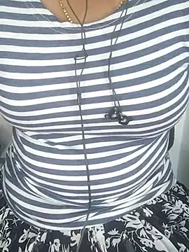 Snapshot of Jasikatamil chatting on March 21, 2025, 2:51 pm Jasikatamil online show from March 21, 2025, 2:51 pm